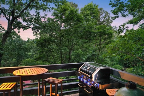 Sunset from the grill deck. 