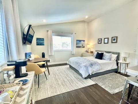 Brand new furniture, mattress, full kitchen, full bath, we have it all! Guests rave about the premium bed and soft linens!