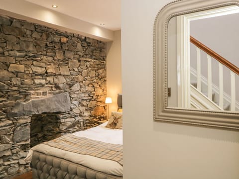Cottage | 5 bedrooms, individually decorated, individually furnished, free WiFi