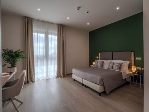 Superior Room | In-room safe, desk, laptop workspace, blackout drapes