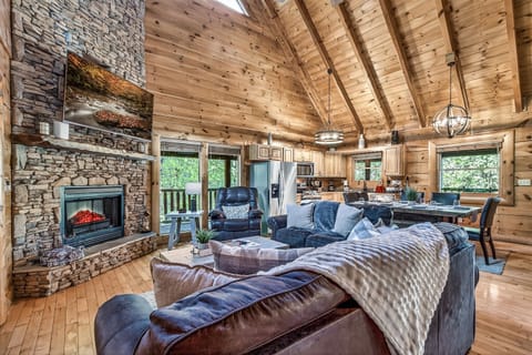 Welcome to Enchanted Getaway, your home away from home in the Smoky Mountains!