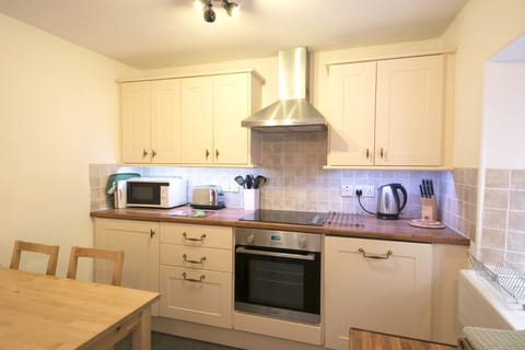 Old Quarry Cottage kitchen