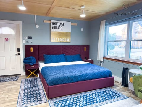 New Updated King Bed