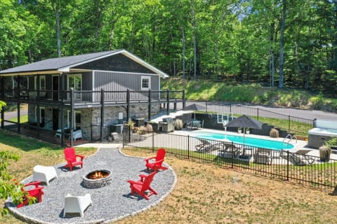 Poolside Ridge Cabin