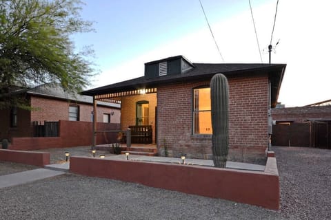 Historic Iron Horse 2BR / 2BA 