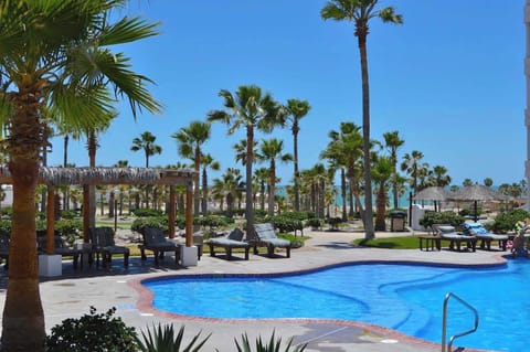 Welcome to Casa Blanca Resort!!  Family and Pet Friendly.  Free, easy, secure parking.