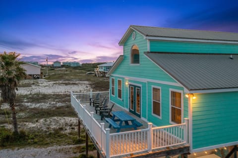 Come experience serenity and beach life.