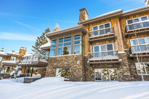 House, 5 Bedrooms | Exterior