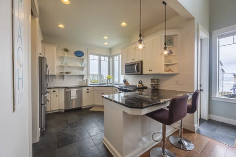 Extra bar stool seating