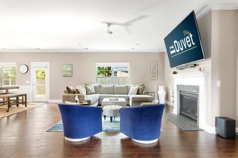 Open-concept Living Area with Smart TV