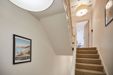 Studio Pod 3, Saltburn-by-the-Sea - Host & Stay