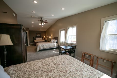 Family Room (Historic Building, No Elevator) | Free WiFi, bed sheets