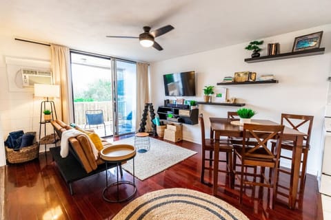Located in the Heart of Downtown Kona