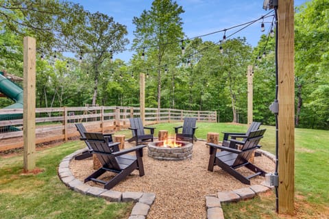 Surround yourself with nature and roast mallows with friends and family