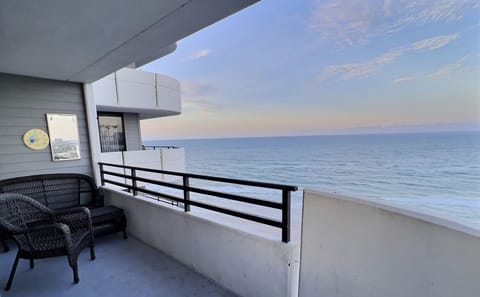 Oceanfront wrap around balcony
