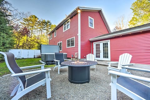 Saratoga Springs Vacation Rental | Stairs Required | 4BR | 2BA | 2,001 Sq Ft