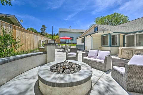 Williams Vacation Rental | 5BR | 2.5BA | 2,830 Sq Ft | 2 External Steps Required