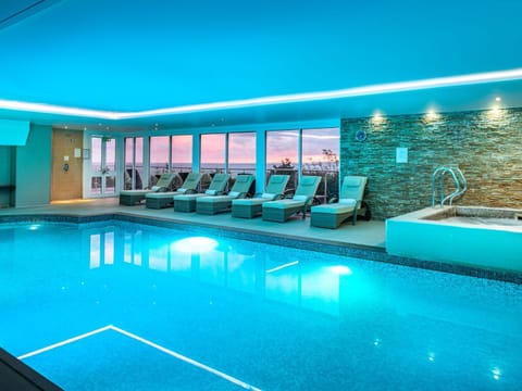 Cottage | Pool