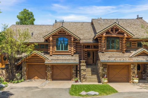 1.00-tristant-108-telluride-front-exterior