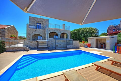 Building Exterior, Pool, Summer