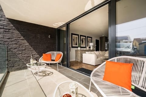 Terrace at 2 Bol Y Maer, Bude, Cornwall, self catering with Beach Retreats.