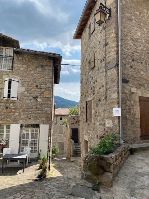 be60e92d-9a3c-47ed-b8a7-edc1bb6bbb0e