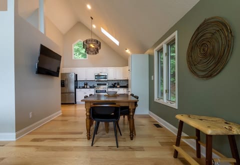 Dining Area offers Smart TV