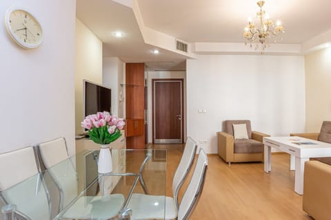Family Apartment | Living area | TV