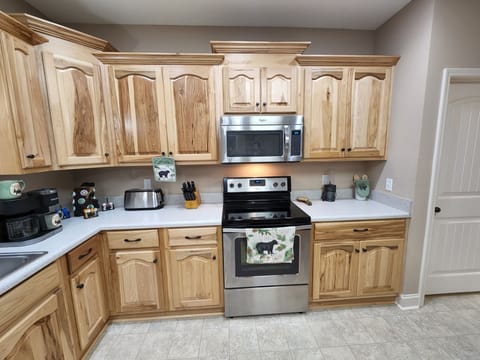 Space and tools for all your cooking needs