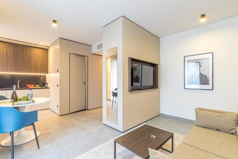 Living room & dinning space