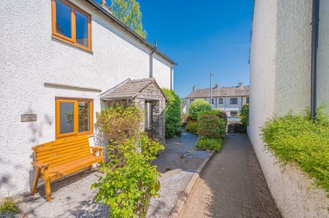 Brook Cottage Coniston external front