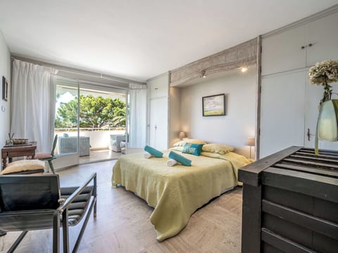 Furniture, Plant, Window, Picture Frame, Comfort, Houseplant, Azure, Wood, Textile, Building