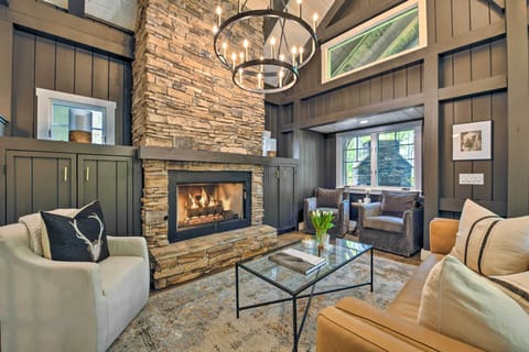Cashiers Vacation Rental | 3BR | 3.5BA | 1,800 Sq Ft | Stairs Required