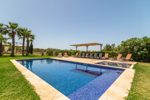 Beautiful finca with pool