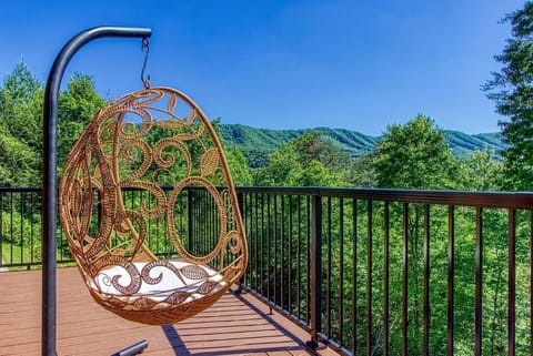 Birchwood Lodge's deck with stunning views