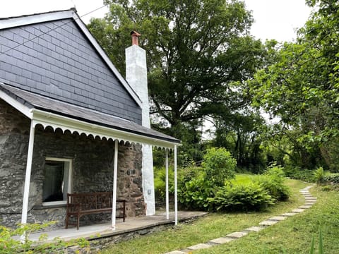 Veranda of Graden cottage with view of private garden