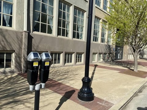 We have +4 parking options:
- Meters from Mon - Sat, 7am to 6pm. (Free after 6:00 p.m. & all Sunday)
-Street parking on 9th & 10th street, a block away!
-Paid outdoor lots next door & behind our building
-Covered garages across & behind our building