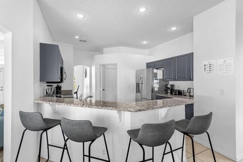 2334 Chadwick Circle (8).jpg