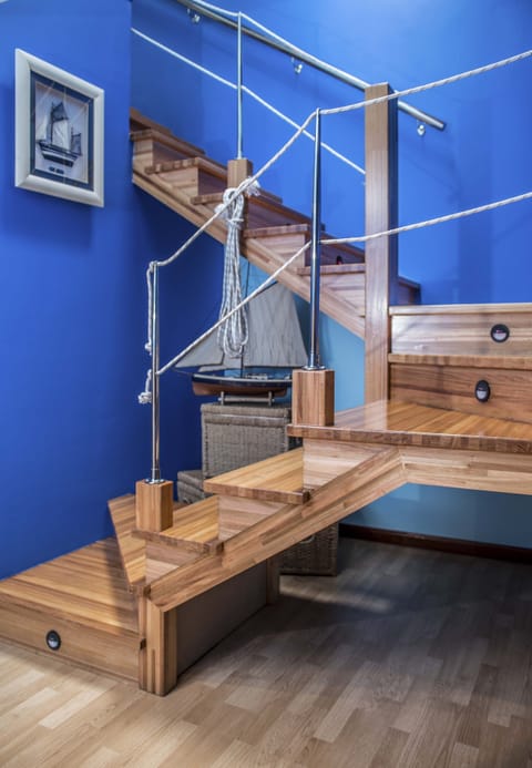 Basic Double Room, 1 Double Bed | Minibar, individually decorated, desk, laptop workspace