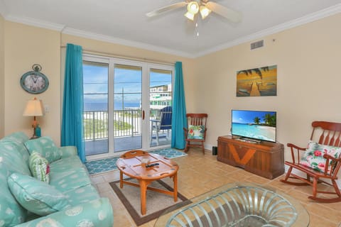 Condo, Multiple Beds, Beach View (Summerhouse 203) | Living area