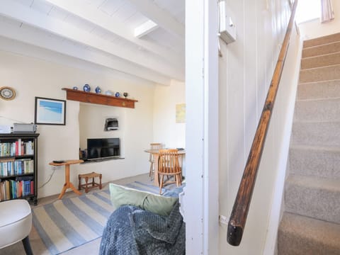 Cottage | Living area | DVD player