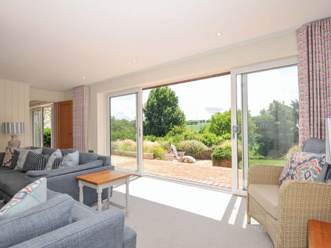 Cottage | Living area