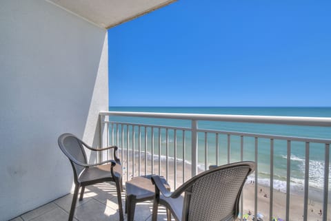 Basic Condo, 1 Bedroom, Balcony, Oceanfront (1205) | Balcony