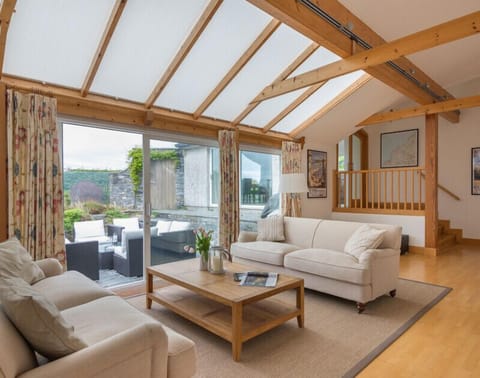 Cottage | Living room | DVD player