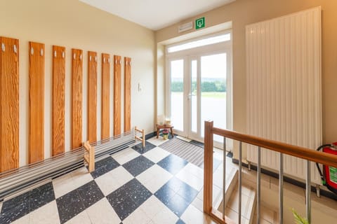 Entrance / Reception