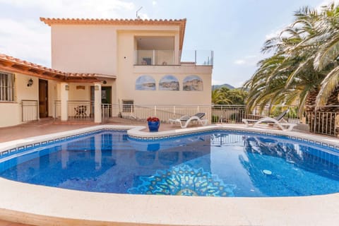 Holiday Home Swimming Pool