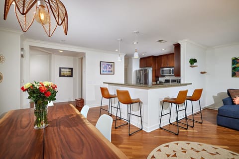 Kitchen and Breakfast Bar, dining   area