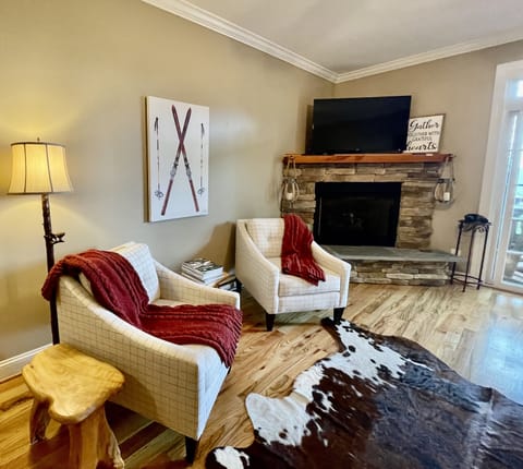 Gas fireplace, smart TV and cable for cozy nights in.