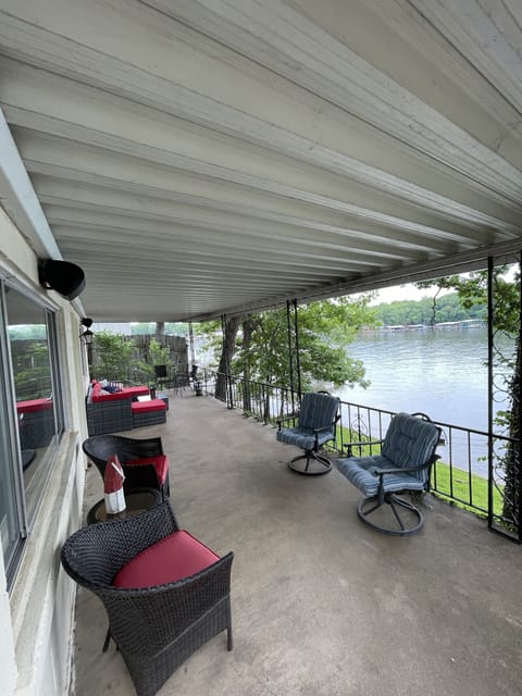 Covered patio lakeside