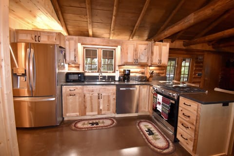 Well equipped kitchen